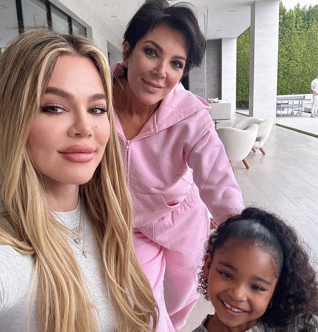 Inside the Kardashian Kids' Eggs-Cellent Easter 2024 Celebration, image size:1080x1128