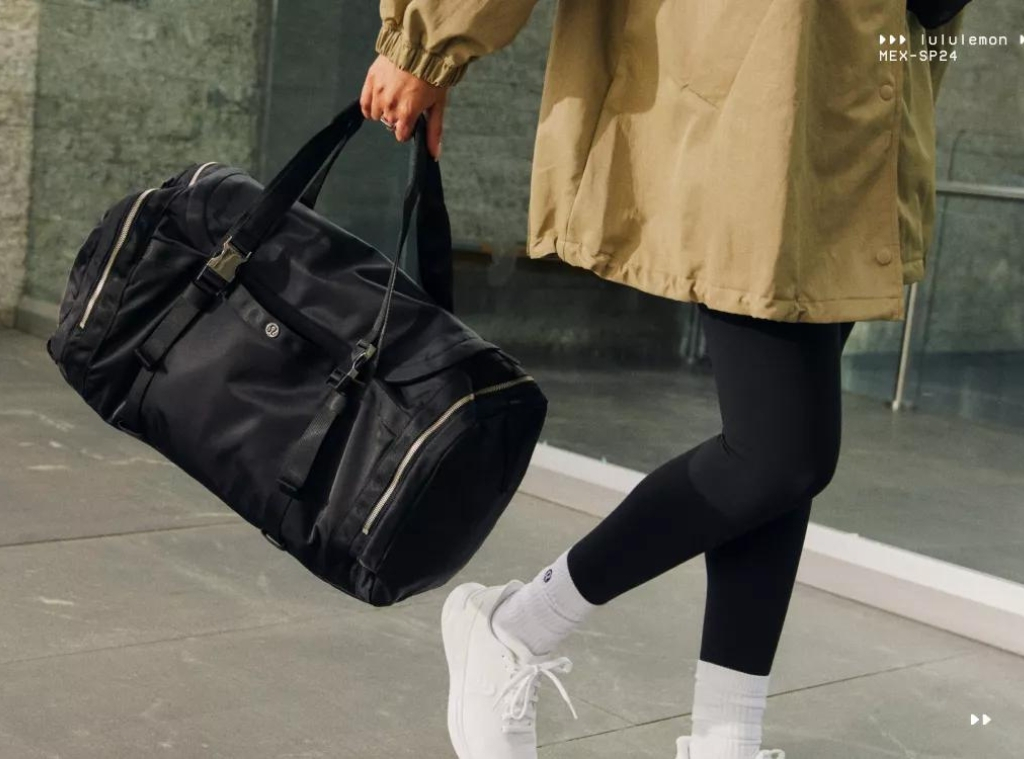 Upgrade your travel style with these comfortable leggings