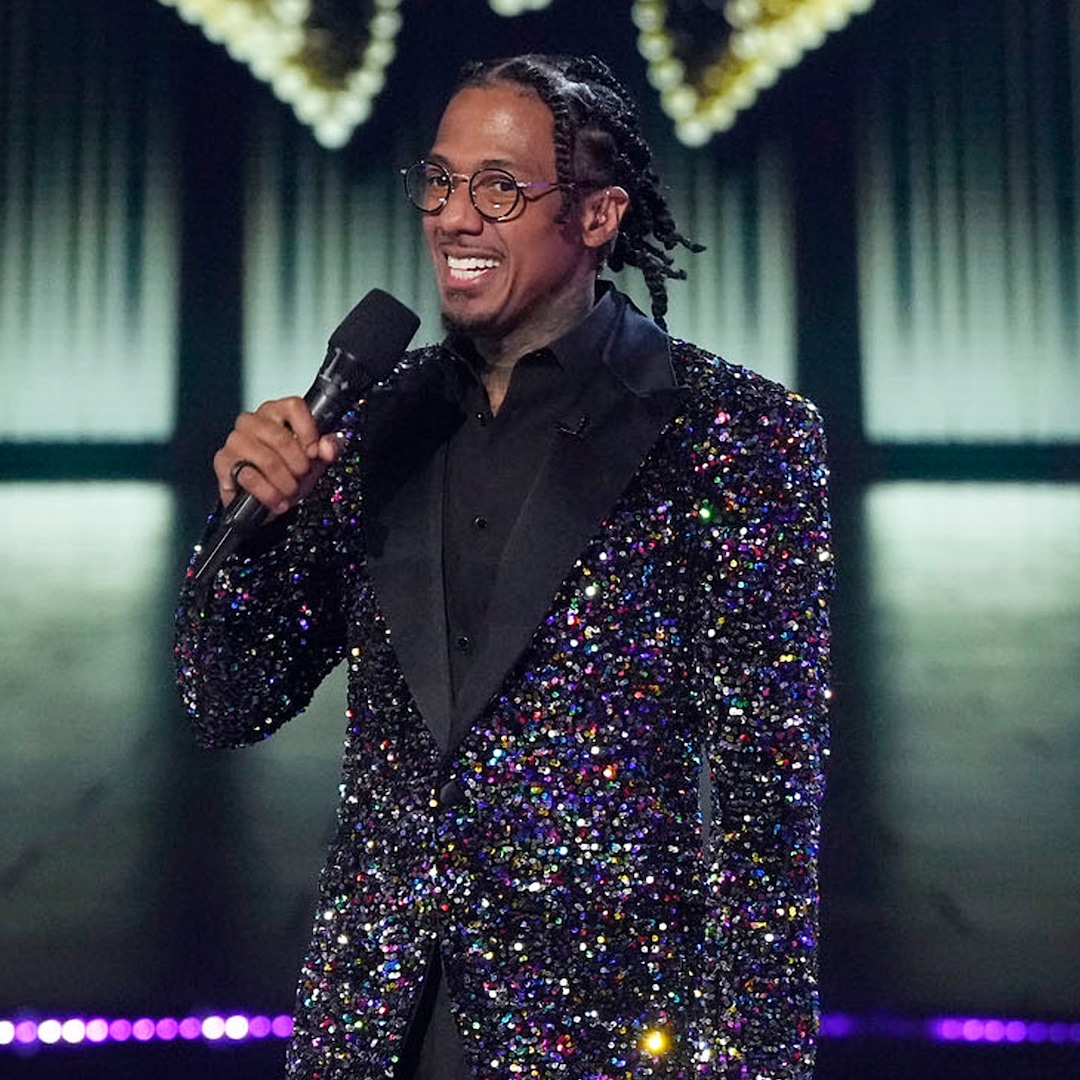 Маскираният певец може би току що е направил най изненадващото — и