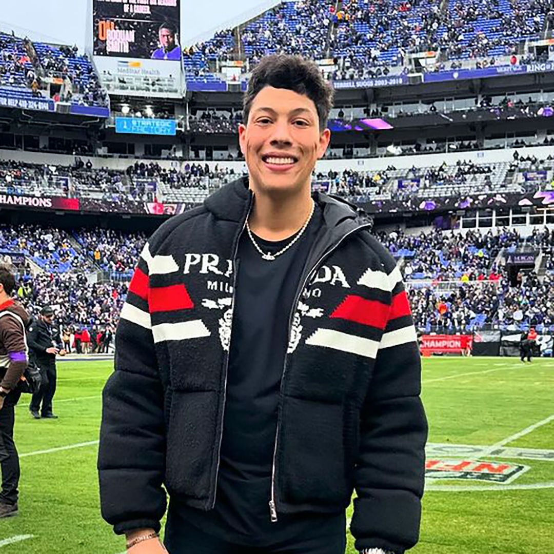 Джаксън Махоумс брат на куотърбека на Канзас Сити Чийфс Патрик