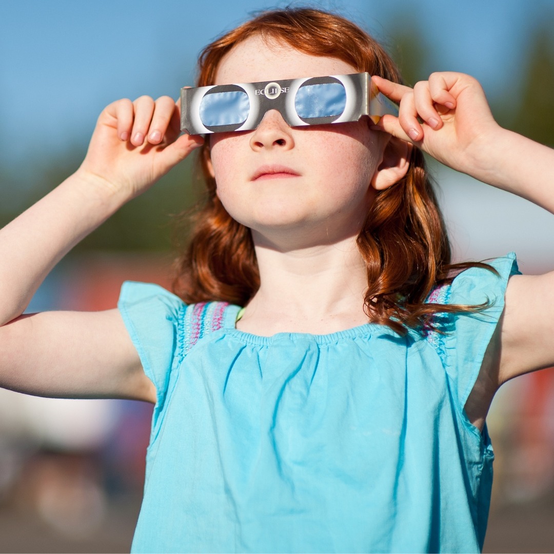How to View the April 2024 Solar Eclipse Safely: Glasses, Phone Filters and More – E! Online How to View the April 2024 Solar Eclipse Safely: Glasses, Phone Filters and More – E! Online