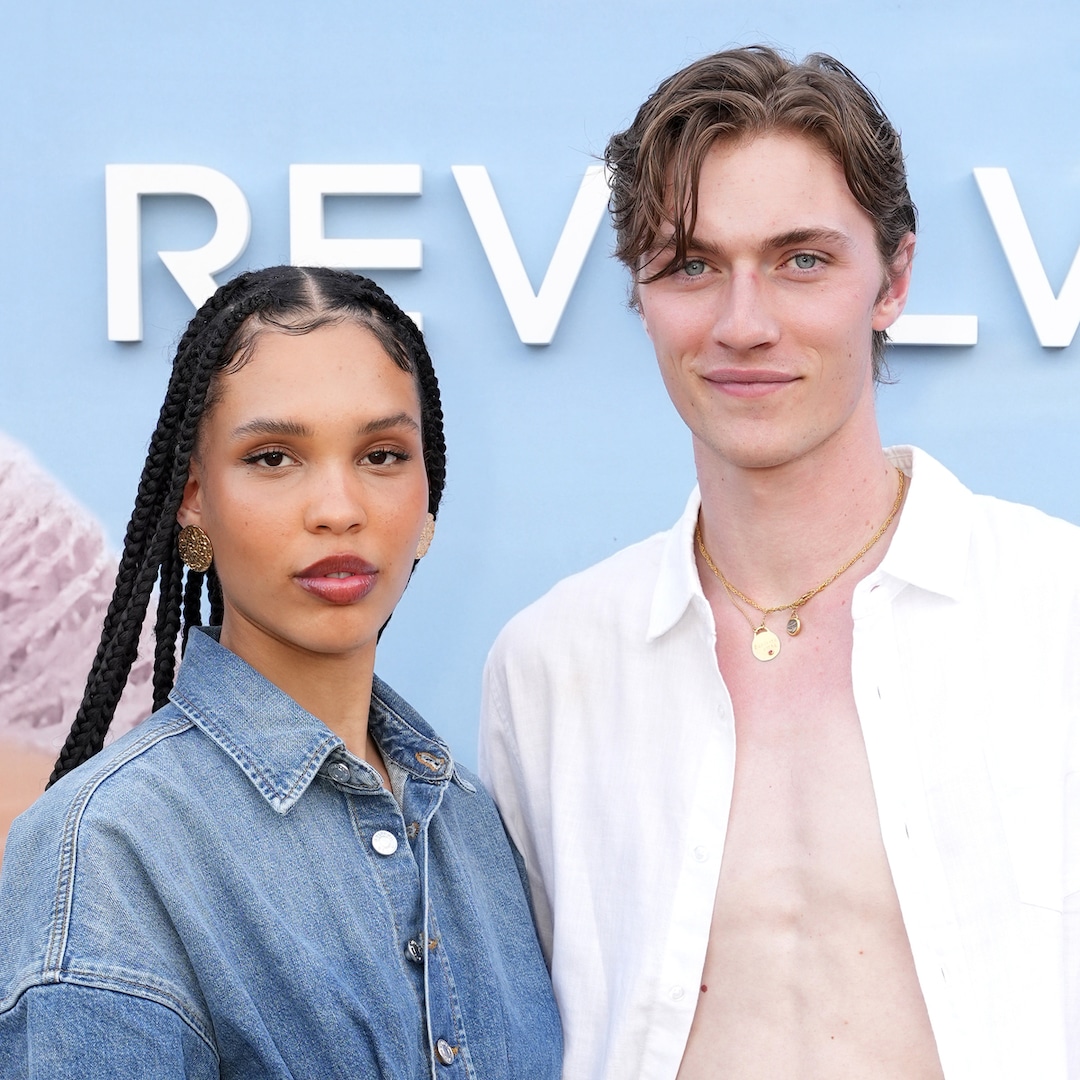 TikToker Nara Smith Gives Birth, Welcomes Baby No. 3 With Husband Lucky Blue Smith – E! Online TikToker Nara Smith Gives Birth, Welcomes Baby No. 3 With Husband Lucky Blue Smith – E! Online