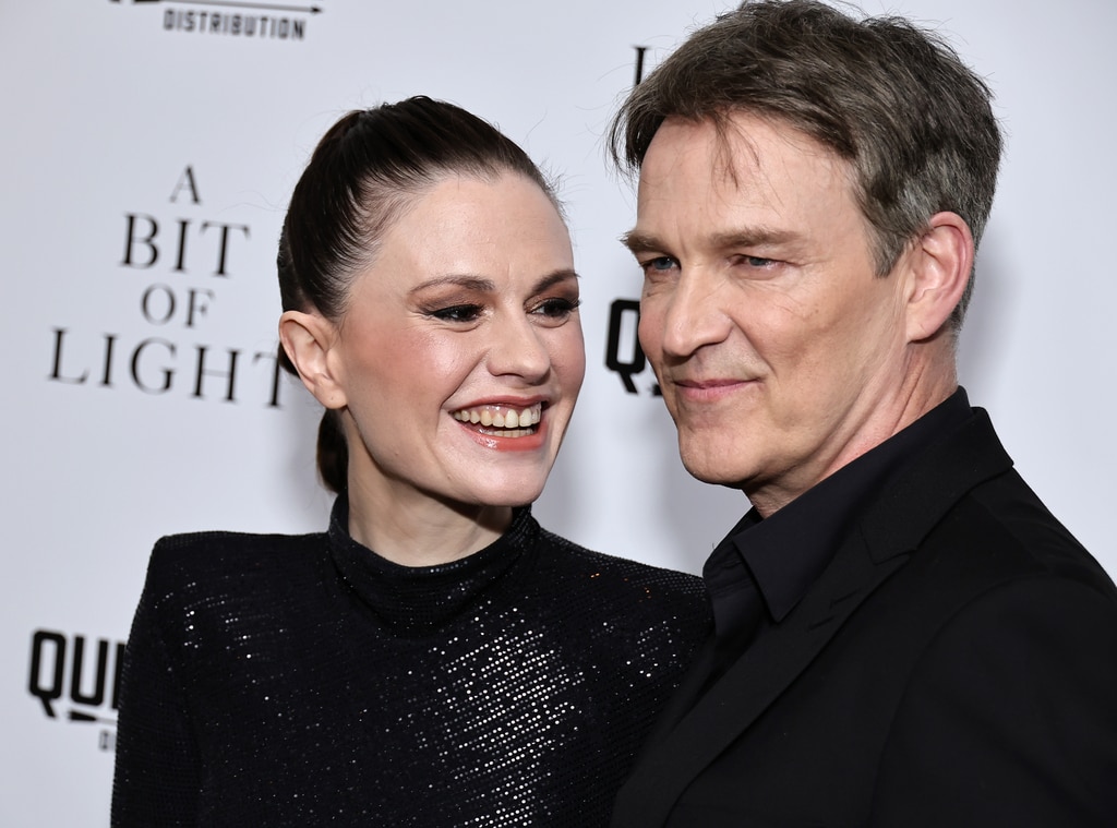 Chuyện tình của Anna Paquin và Stephen Moyer sẽ thực sự sưởi ấm trái tim bạn