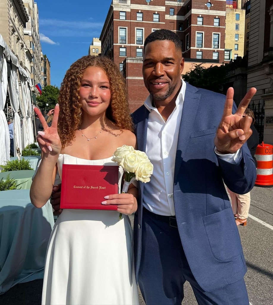 Michael Strahan, Isabella Strahan