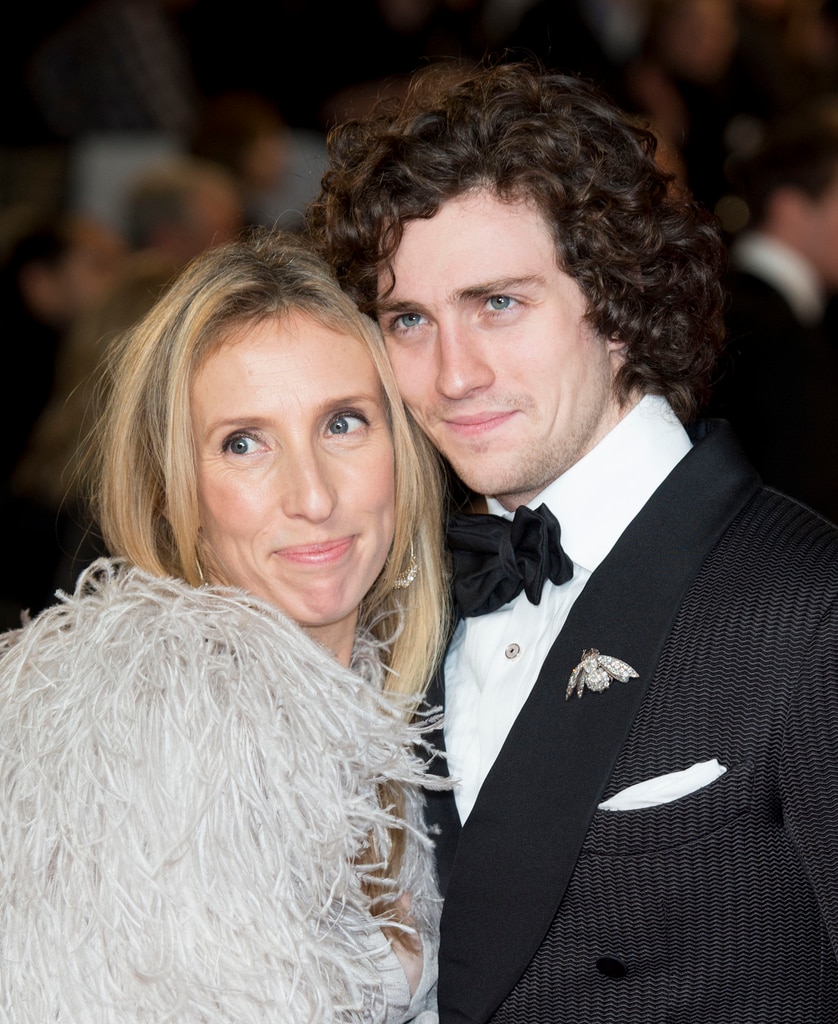 Aaron Taylor-Johnson obnaża brzuch na zdjęciu z żoną Sam Taylor-Johnson