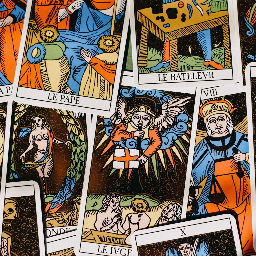 The Ultimate Guide on How to Read Tarot Cards and Understand Their Meanings – E! Online The Ultimate Guide on How to Read Tarot Cards and Understand Their Meanings – E! Online