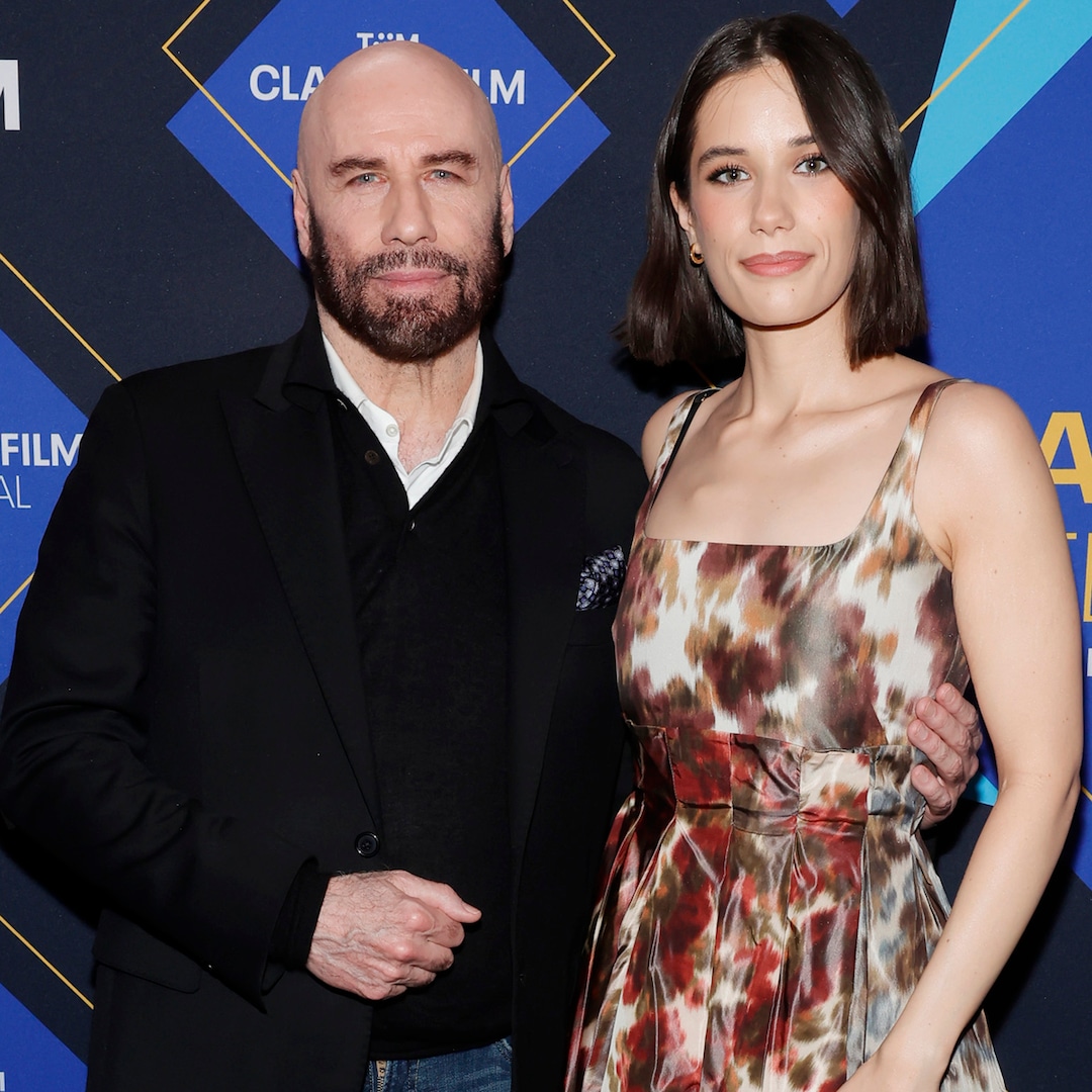 Излизането на червения килим между баща и дъщеря беше толкова