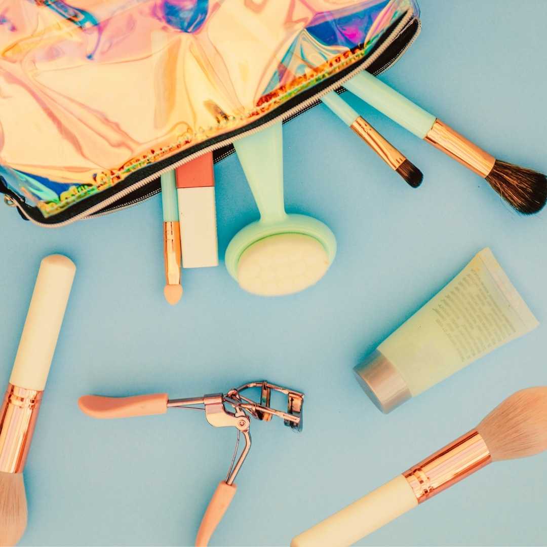 Get a Perfect Tan, Lipstick That Lasts 24 Hours, Blurred Pores, Plus More New Beauty Launches – E! Online Get a Perfect Tan, Lipstick That Lasts 24 Hours, Blurred Pores, Plus More New Beauty Launches – E! Online