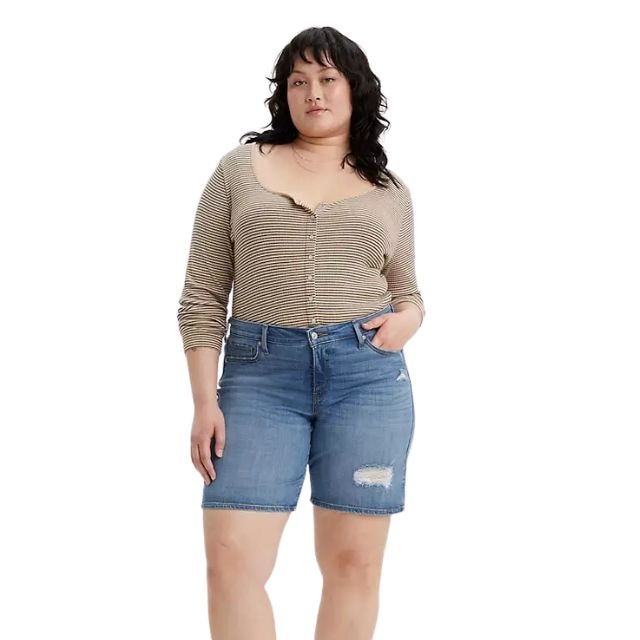The Best Jean Shorts For Curvy Girls With Thick Thighs