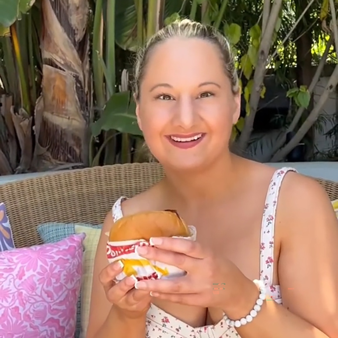 Gypsy Rose Blanchard Tastes Her First In-N-Out Burger and Gives Her Honest Review – E! Online Gypsy Rose Blanchard Tastes Her First In-N-Out Burger and Gives Her Honest Review – E! Online