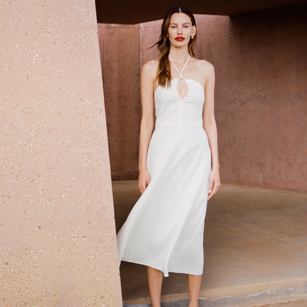 Everlane’s Latest Capsule Collection Is Chic, Stylish…
