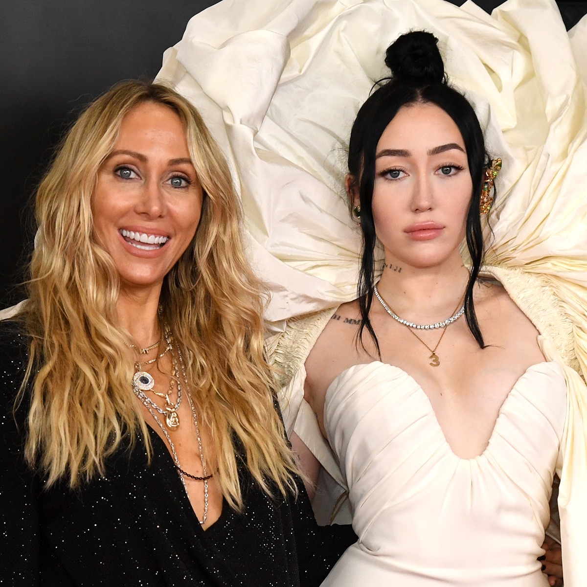 Noah Cyrus, Tish Cyrus