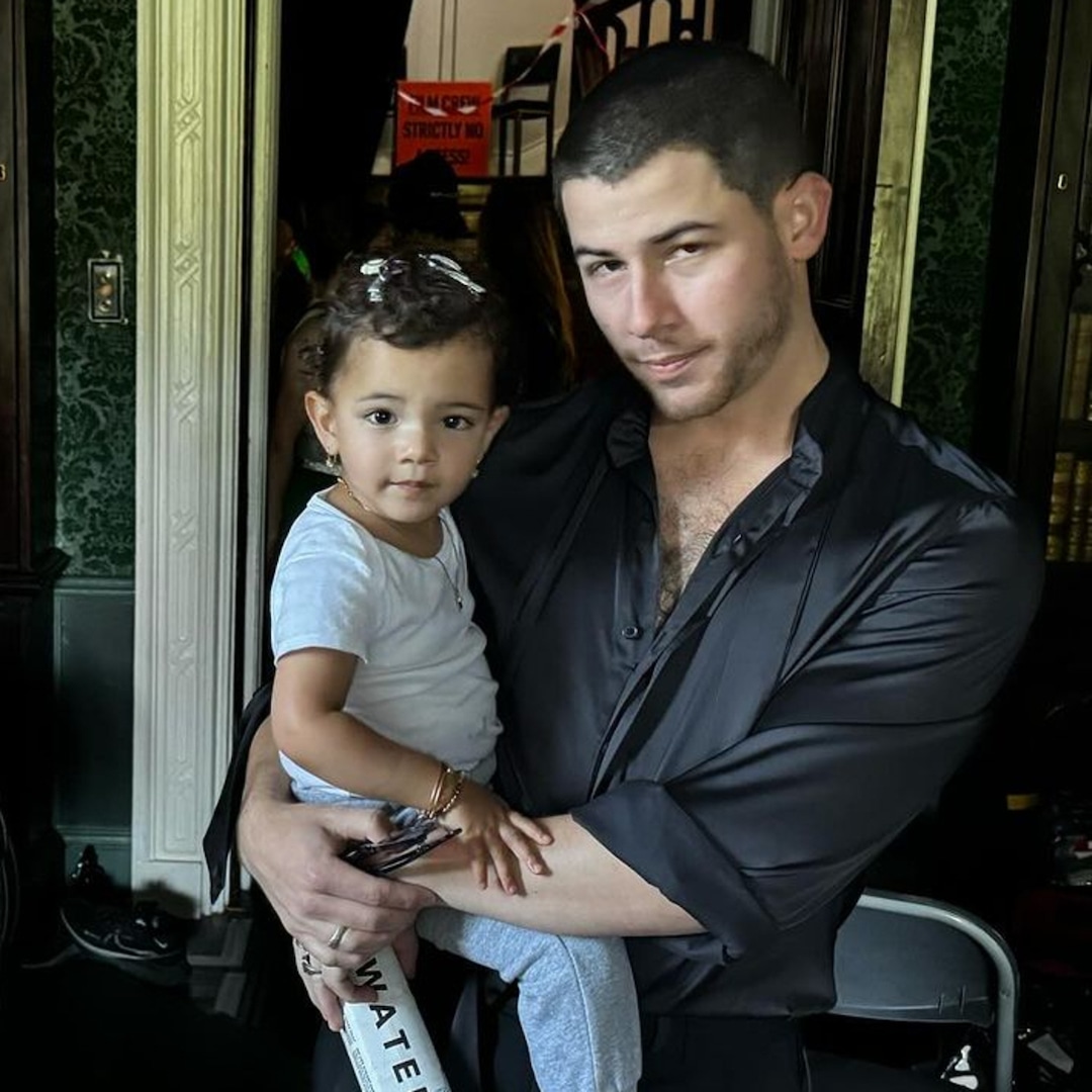 You’ll Be a Sucker for Nick Jonas and Daughter Malti’s Adventurous Outing – E! Online You’ll Be a Sucker for Nick Jonas and Daughter Malti’s Adventurous Outing – E! Online