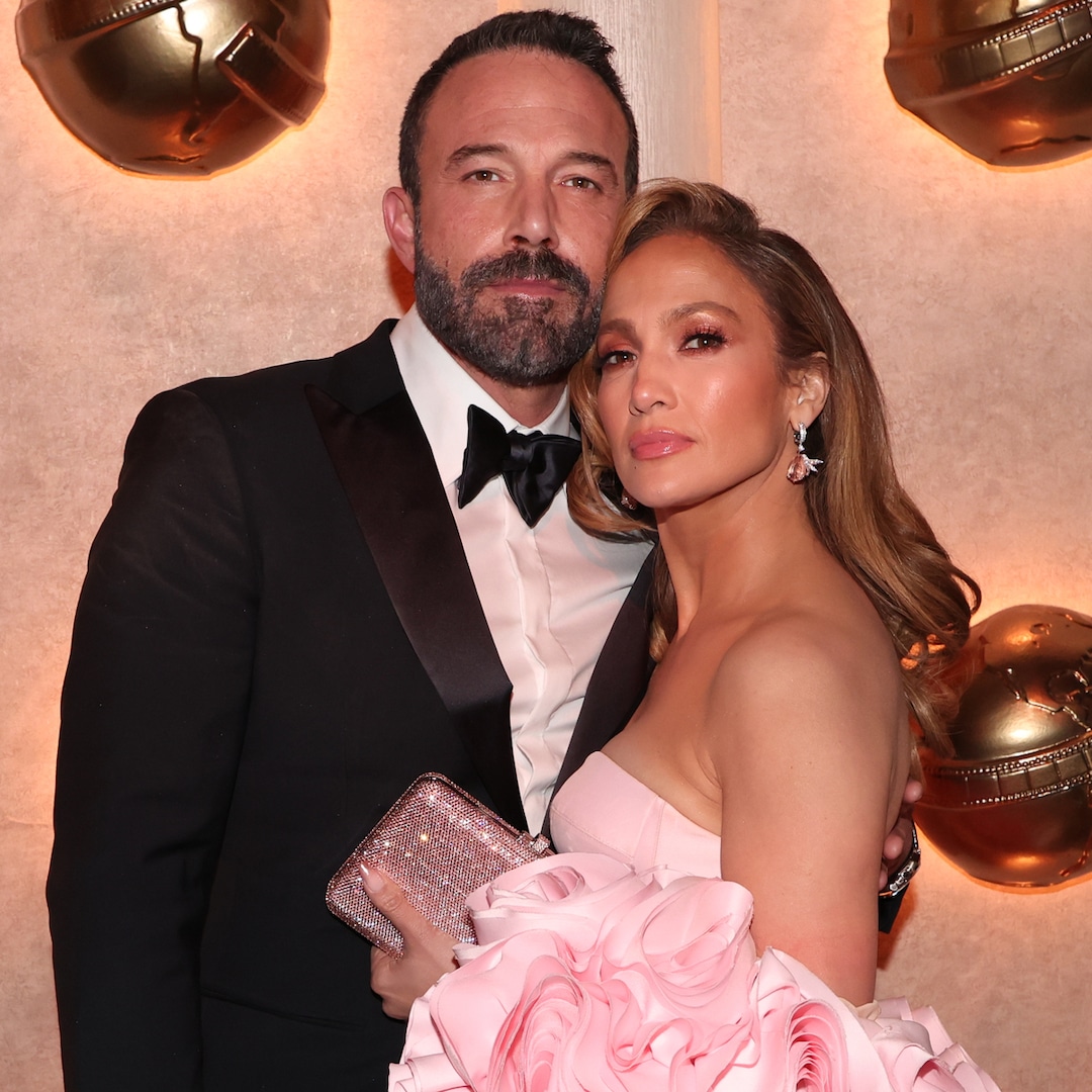 Jennifer Lopez Cheekily Reacts to Ben Affleck Breakup Question E NEWS Jennifer Lopez Cheekily Reacts to Ben Affleck Breakup Question E NEWS