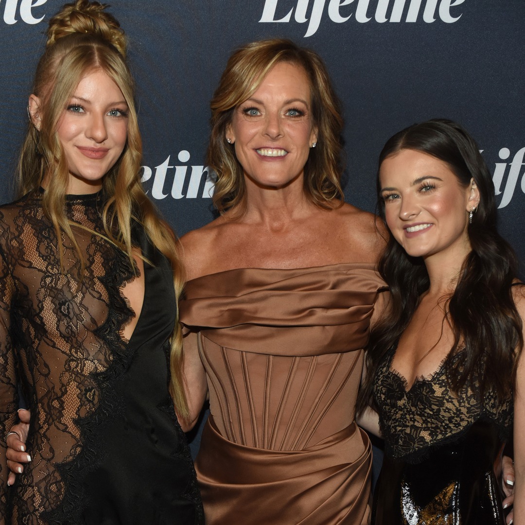 Dance Moms Alum Kelly Hyland Reveals How Her Kids Are Supporting Her Through Cancer Treatments – E! Online Dance Moms Alum Kelly Hyland Reveals How Her Kids Are Supporting Her Through Cancer Treatments – E! Online