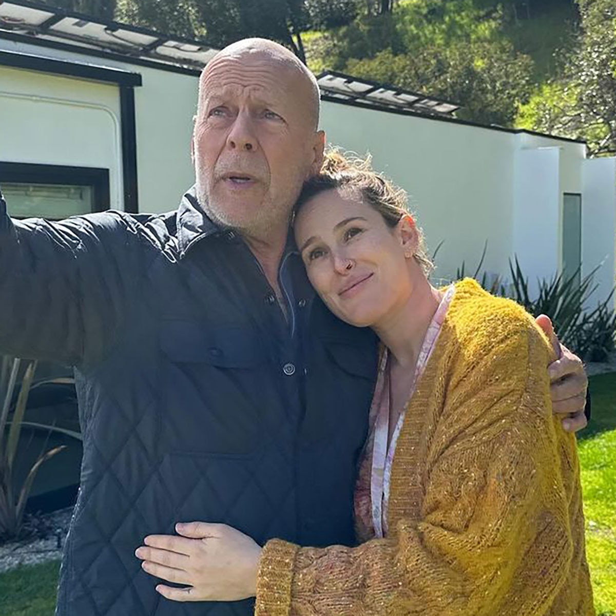 Rumer Willis, Sağlık Savaşının Ortasında Babası Bruce Willis Hakkında Güncellemeyi Paylaşıyor