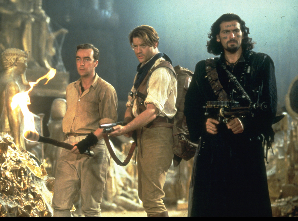 John Hannah, Brendan Fraser and Oded Fehr in still from The Mummy (1999)