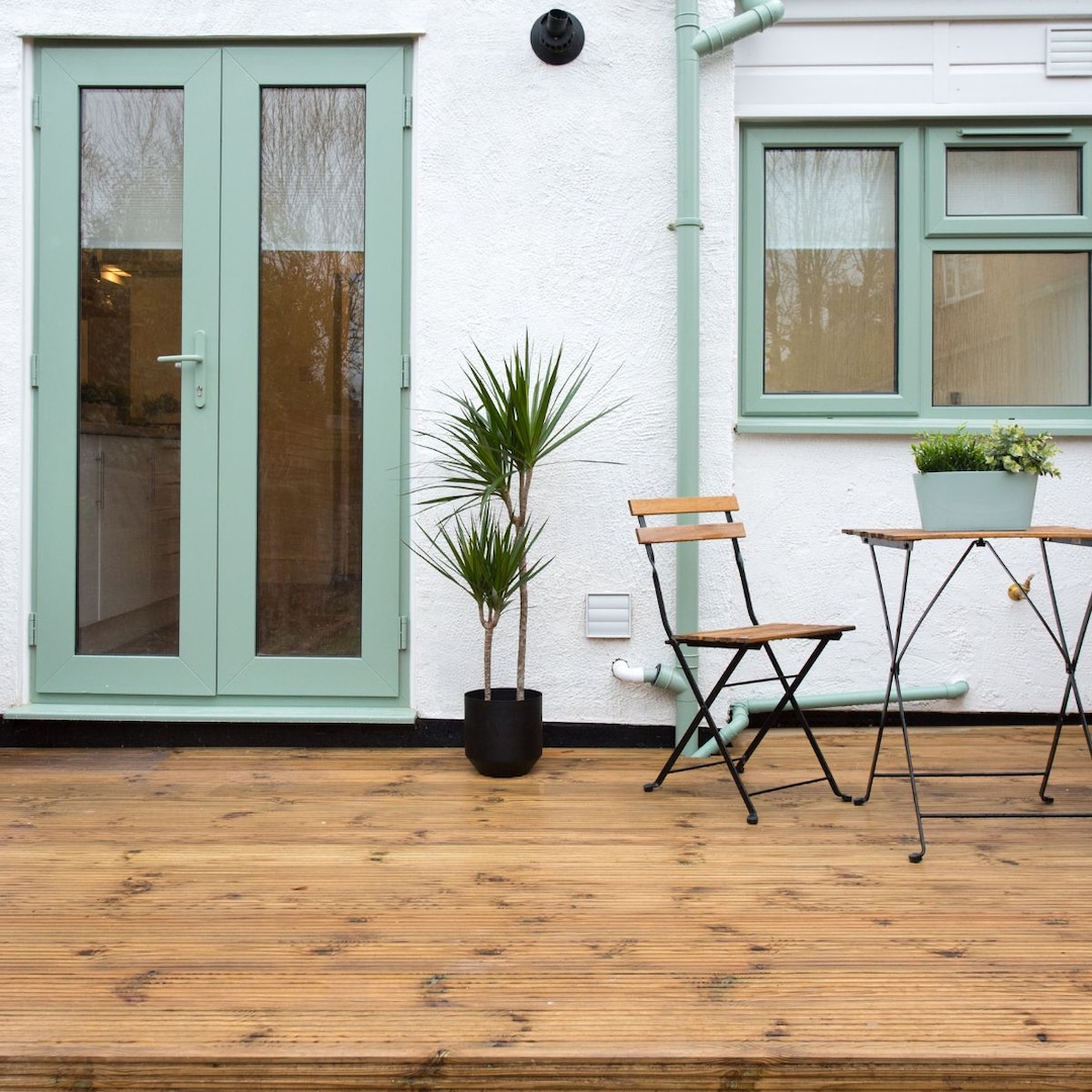 Stay Bug- & Itch-Free with These Essentials for Inside & Outside Your Home – E! Online Stay Bug- & Itch-Free with These Essentials for Inside & Outside Your Home – E! Online