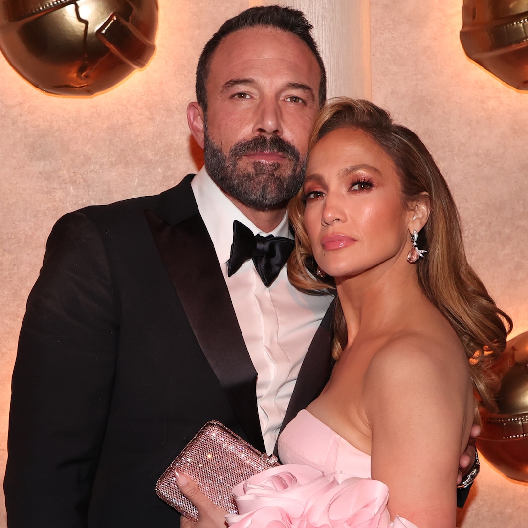 Ben Affleck and Jennifer Lopez Didn’t Acknowledge Their Anniversary—Here’s What They Did Instead – E! Online Ben Affleck and Jennifer Lopez Didn’t Acknowledge Their Anniversary—Here’s What They Did Instead – E! Online