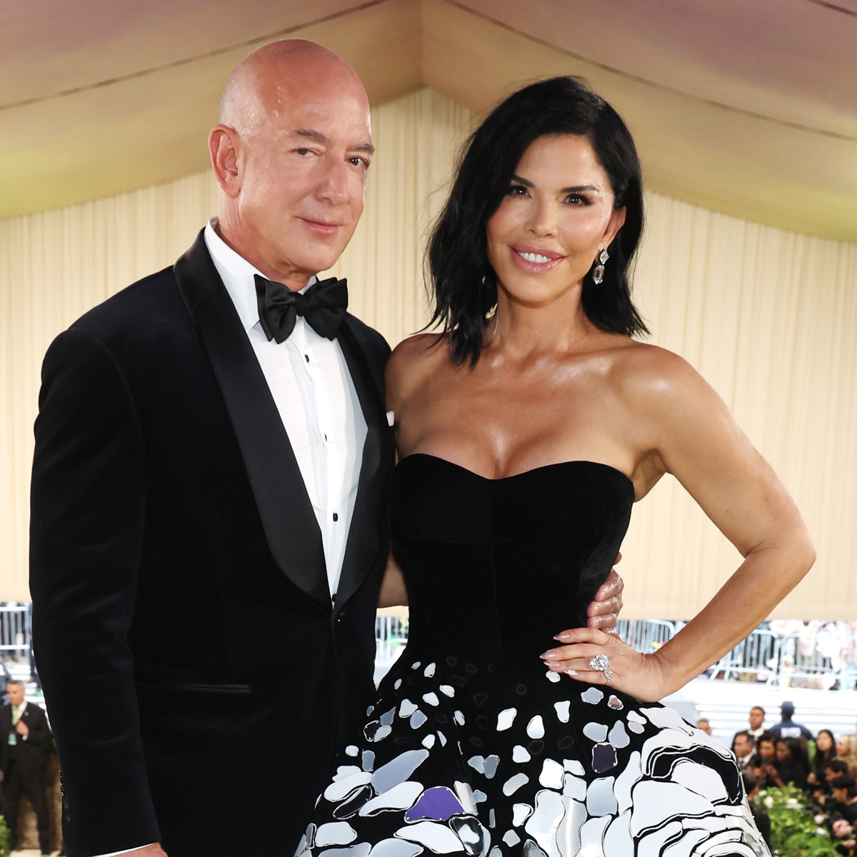 Who Is Lauren Sánchez? Everything to Know About Jeff Bezos' Fiancée