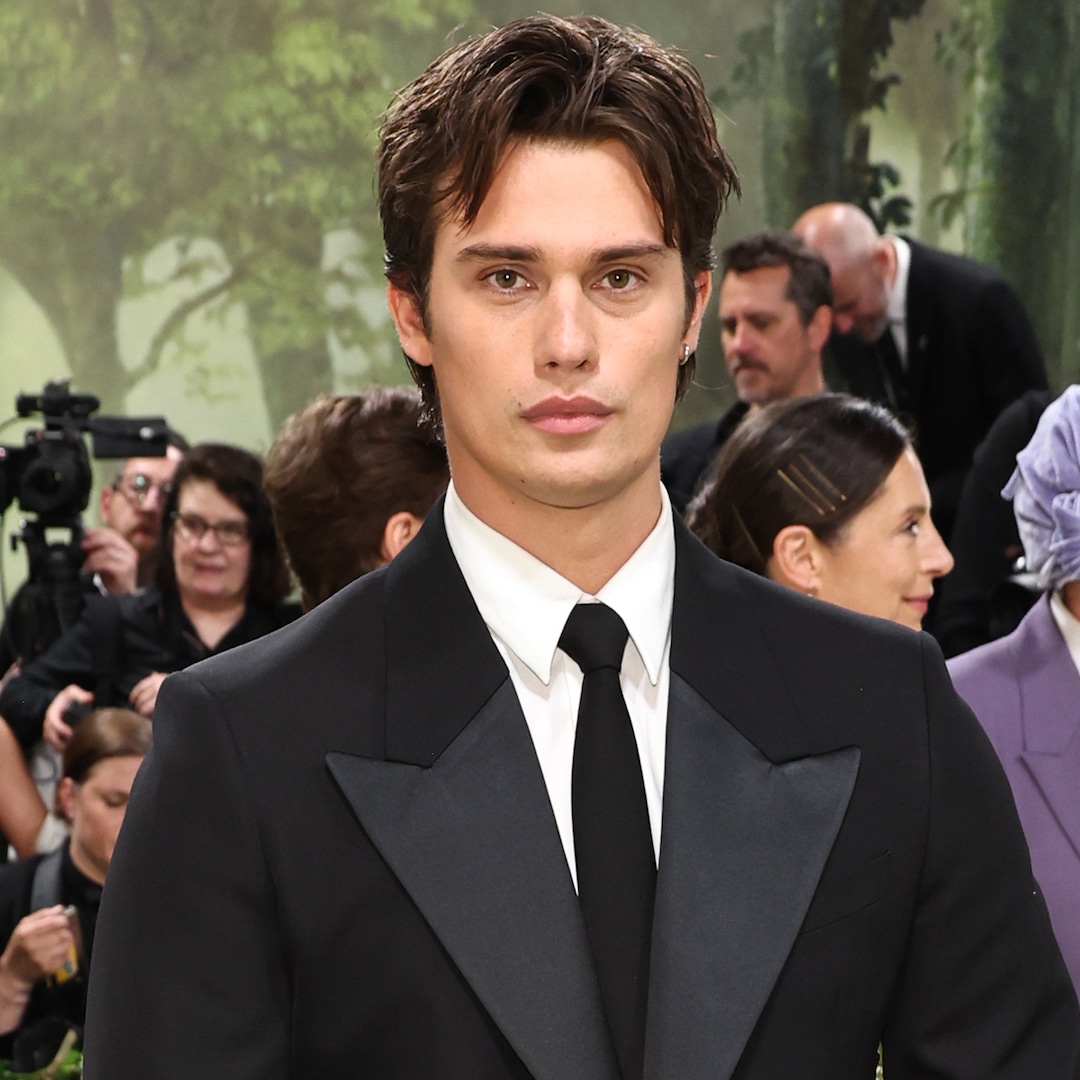 Idea of You Actor Nicholas Galitzine Addresses Sexuality – E! Online Idea of You Actor Nicholas Galitzine Addresses Sexuality – E! Online