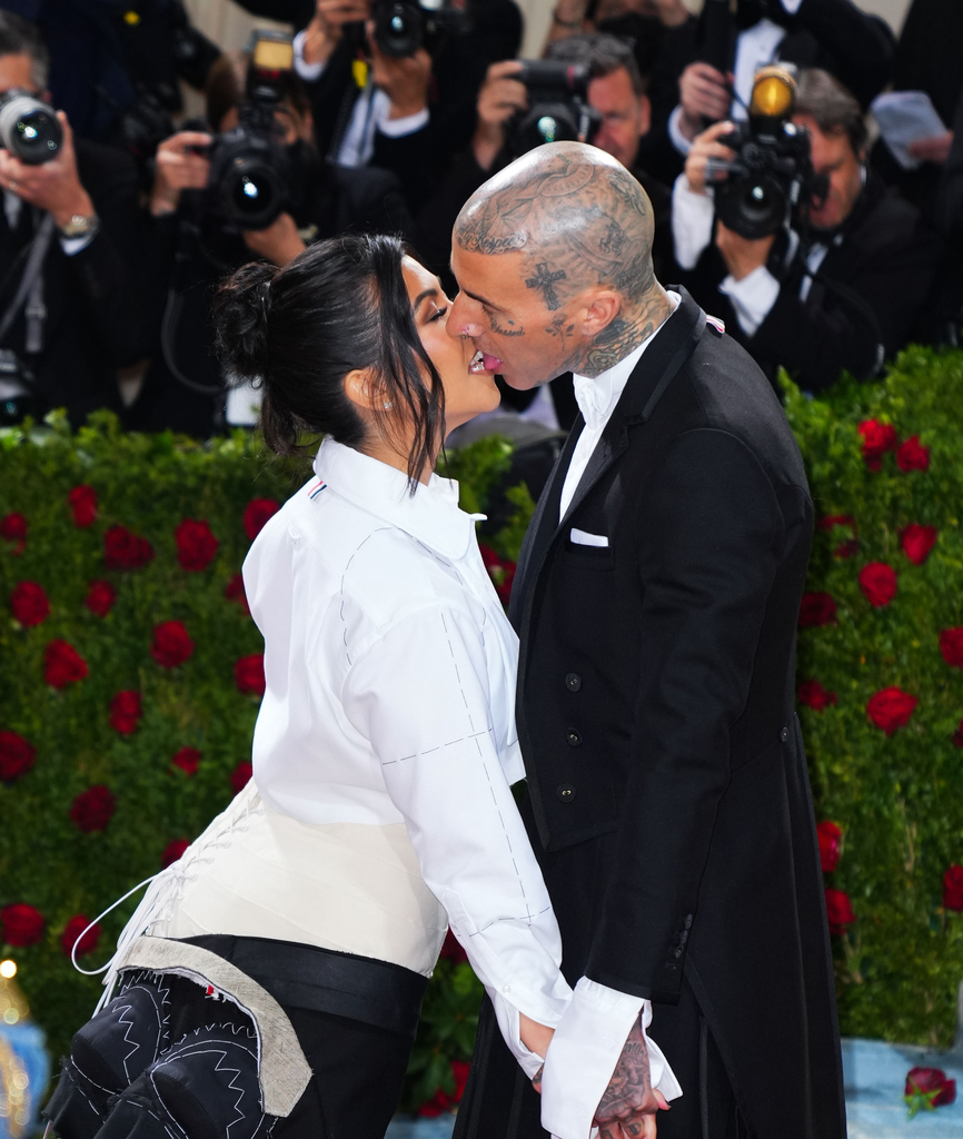 Kourtney Kardashian, Travis Barker