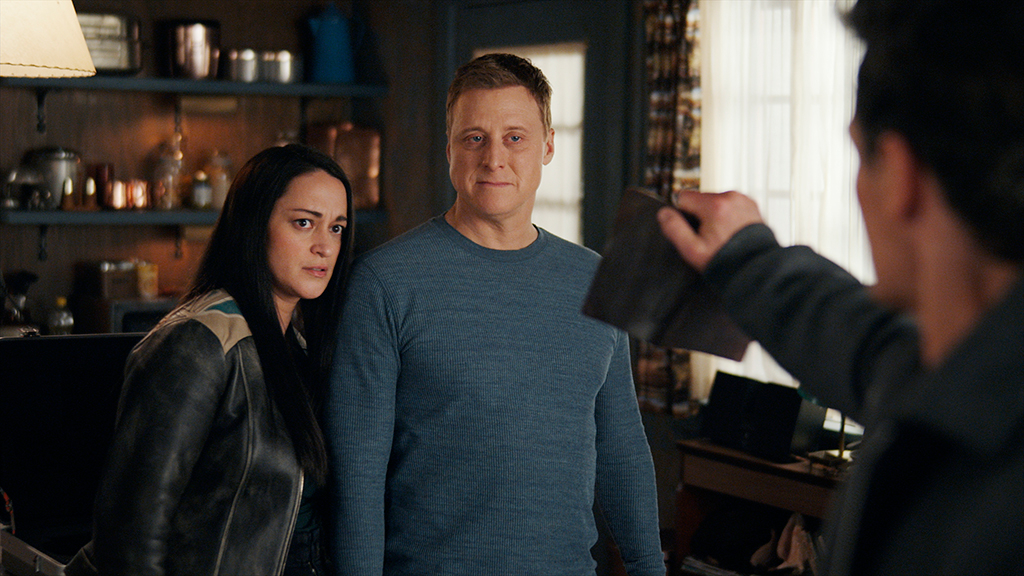 Resident Alien Season 3, Sara Tomko, Alan Tudyk