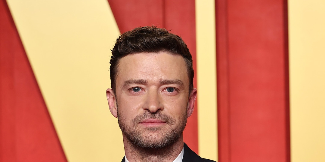 Justin Timberlake Has Best Reaction to Divorce Sign at Concert