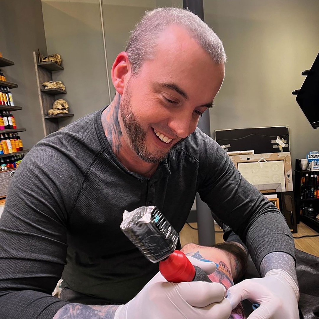 Ink Master Star Ryan Hadley Dead at 46 After Cancer Battle – E! Online Ink Master Star Ryan Hadley Dead at 46 After Cancer Battle – E! Online