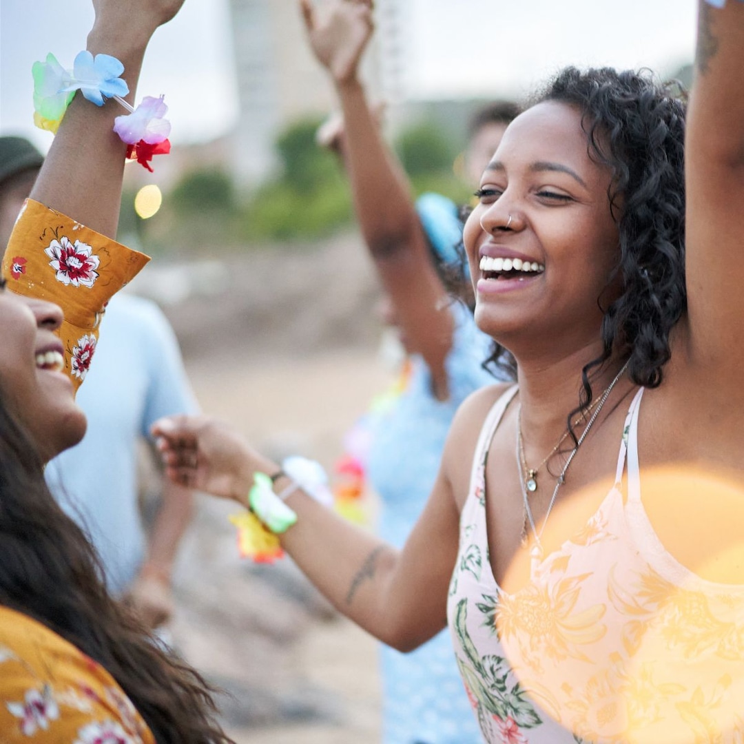 Take Your July 4th Party From meh to HELL YEAH With These Essentials – E! Online Take Your July 4th Party From meh to HELL YEAH With These Essentials – E! Online