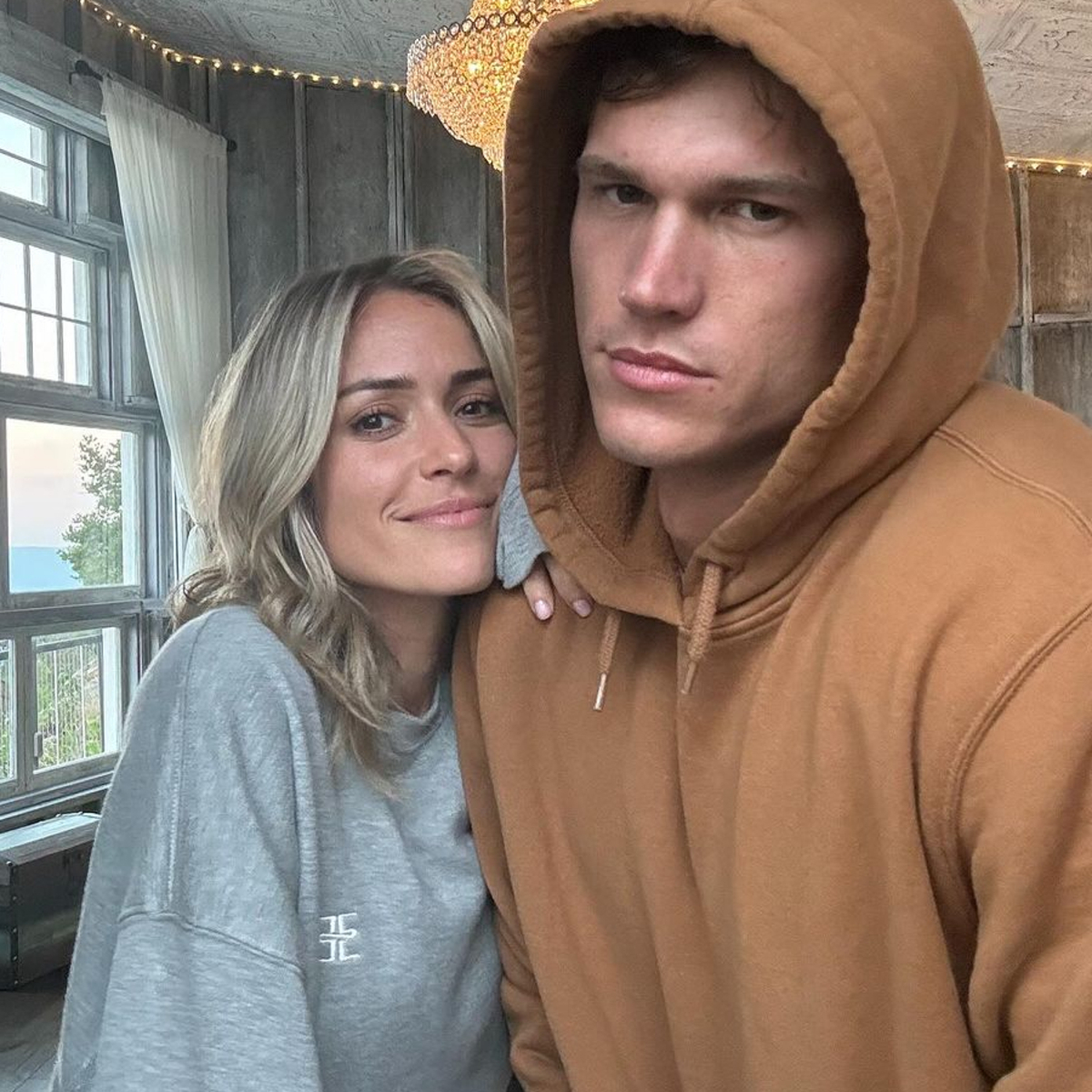 Kristin Cavallari's Ex Mark Estes Jokingly Proposes to Reality TV Star, image size:1200x1200