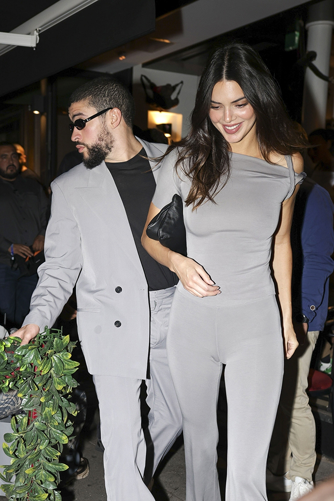 Kendall Jenner and Bad Bunny Step Out with Gigi Hadid, image size:776x1164