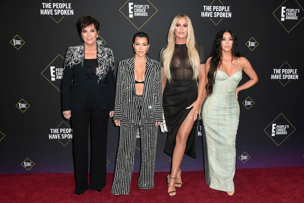 Những đứa trẻ của Kris Jenner phản ứng sau khi được chẩn đoán khối u