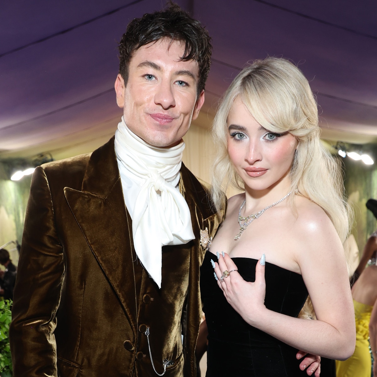 Lütfen Lütfen Lütfen Sabrina Carpenter ve Barry Keoghan'ın Şirin Resimlerine Bakın