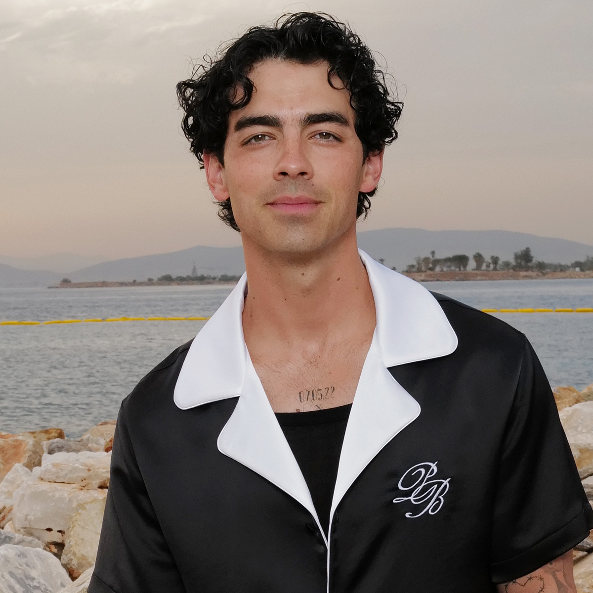 Joe Jonas’ Upper Thigh Tattoo Is Inspired by SpongeBob