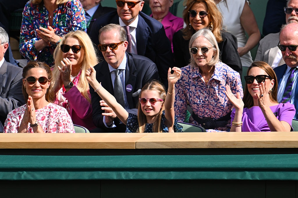 Kate Middleton และ Princess Charlotte ที่ Wimbledon ระหว่างการออกนอกบ้านที่หายาก