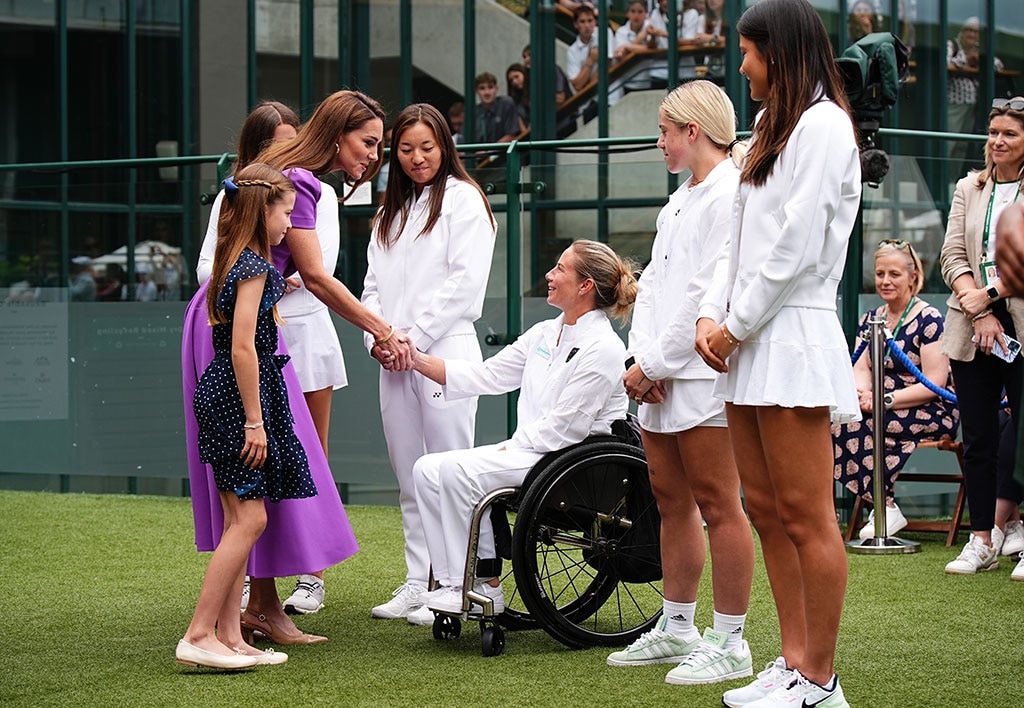 Kate Middleton และ Princess Charlotte ที่ Wimbledon ระหว่างการออกนอกบ้านที่หายาก