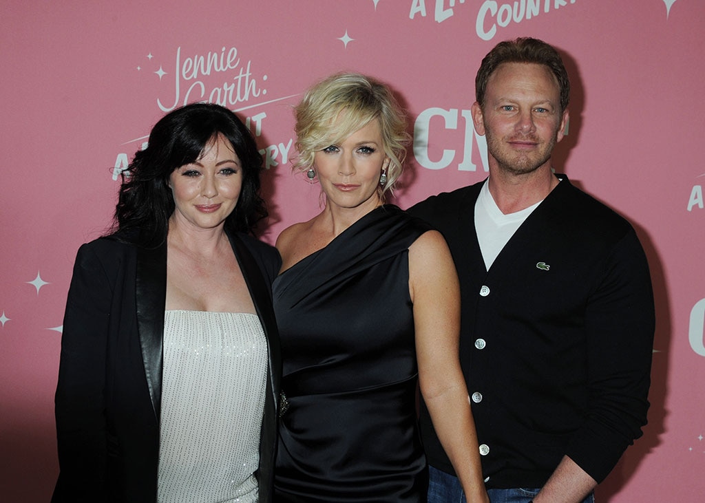 Jennie Garth kể chi tiết sự thật về tình bạn thực sự với Shannen Doherty