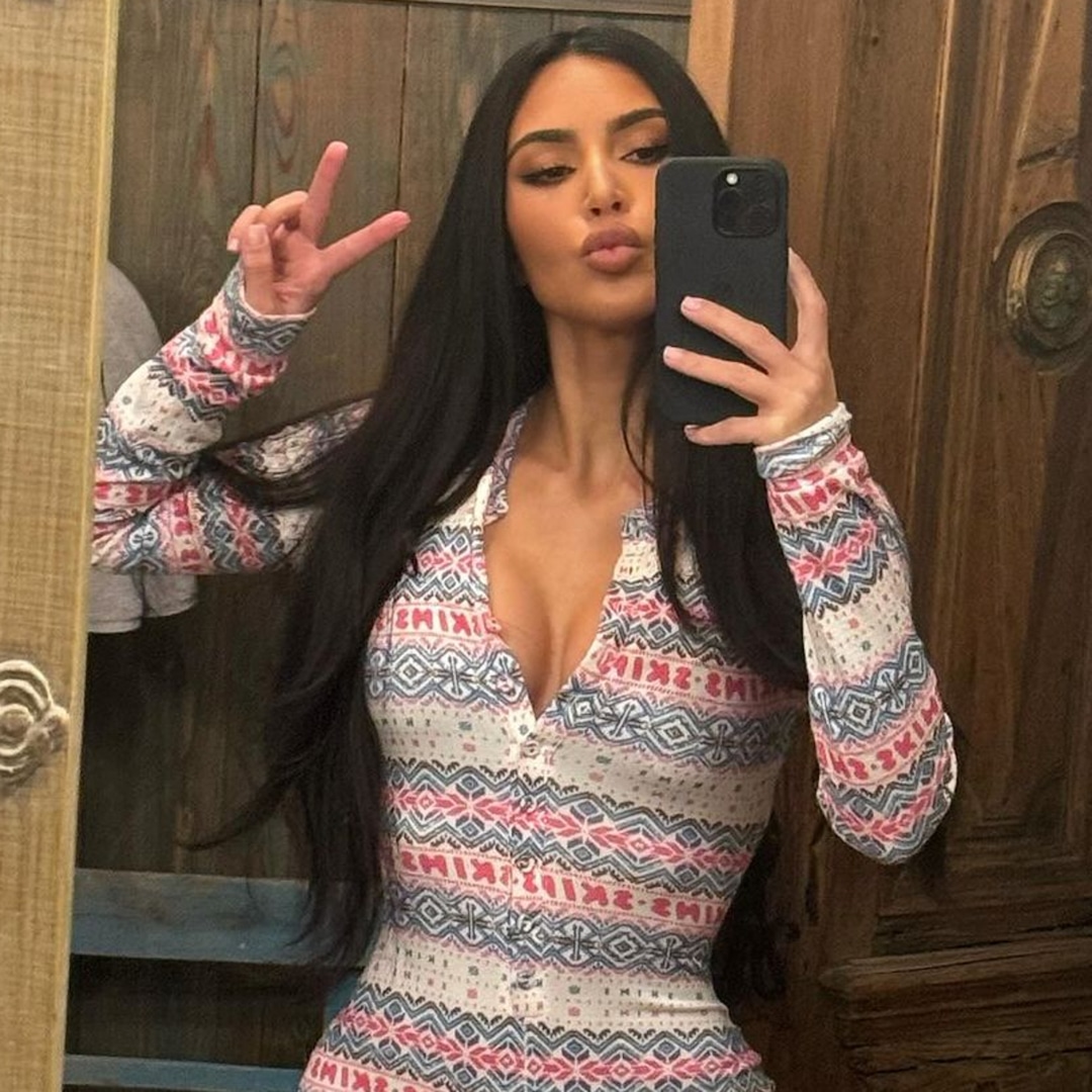 Kim Kardashian Details “Horrible” Accident That Left Her With Broken Fingers – E! Online Kim Kardashian Details “Horrible” Accident That Left Her With Broken Fingers – E! Online