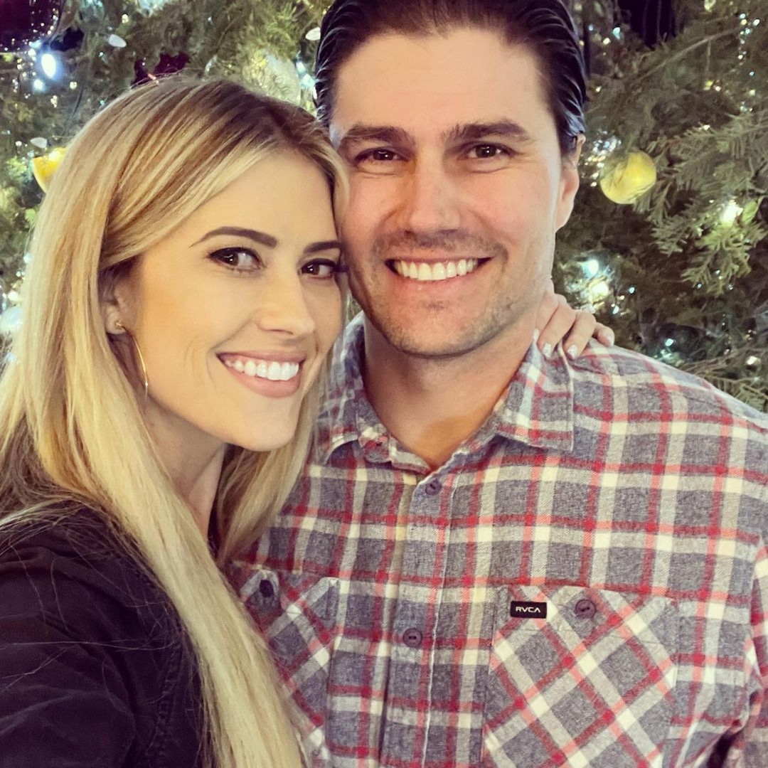 Кристина Хол подаде собствени документи за развод срещу бившия Джош