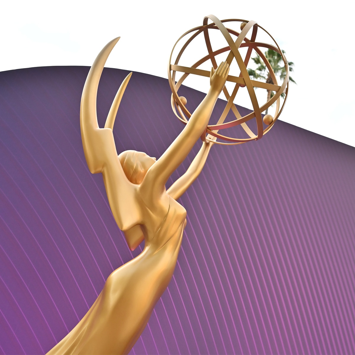 Emmy Awards, Emmys Statuette