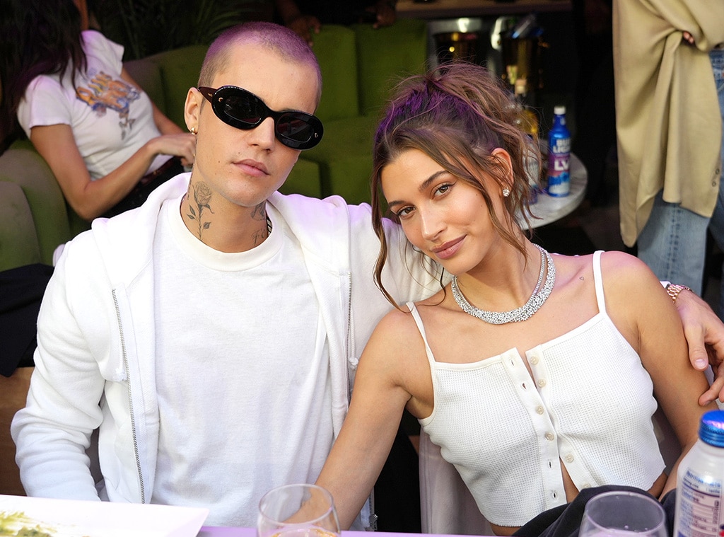 Ciężarna Hailey Bieber ujawnia, że ​​nie jest „bardzo blisko” ze swoją rodziną