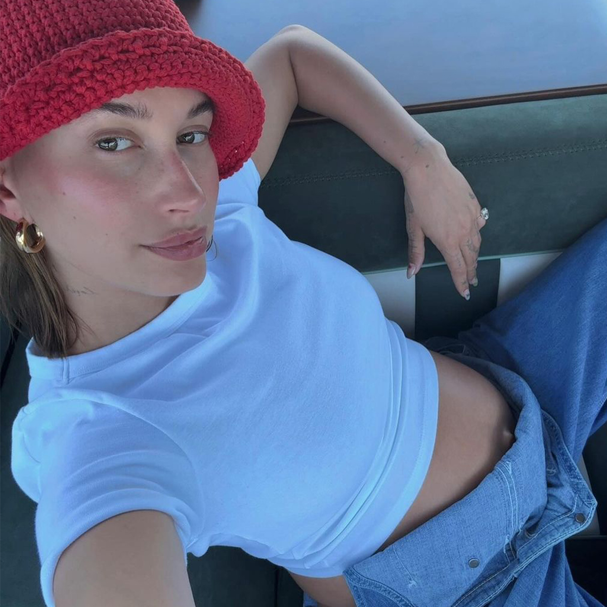 Hailey Bieber, Pregnancy