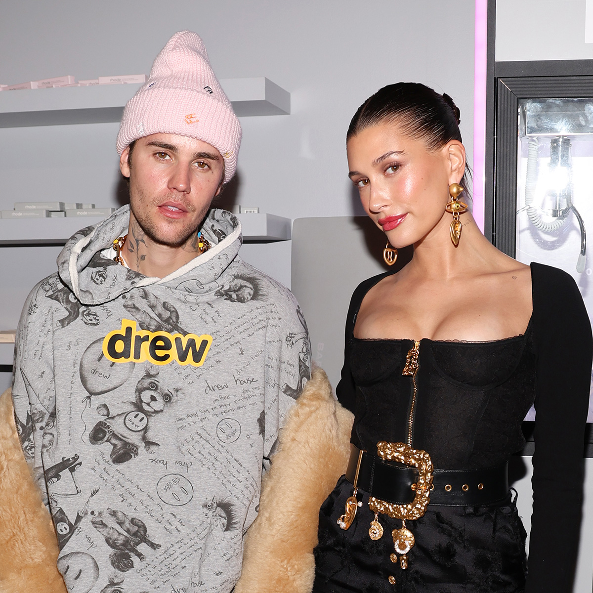 Hailey Bieber Supports Justin at 1st Performance Since Welcoming Baby