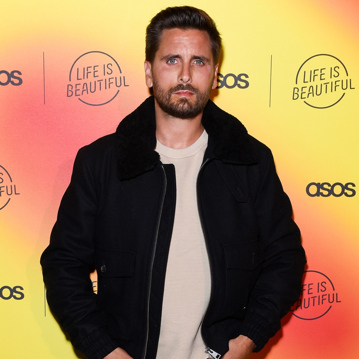 Scott Disick compartilha foto rara do filho Mason, de 14 anos