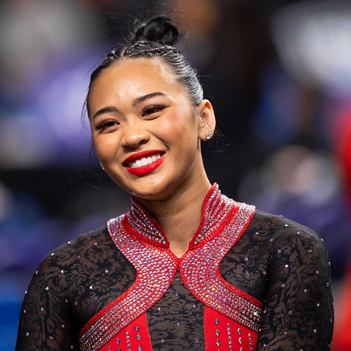 How Olympic Gymnast Suni Lee Combats Self-Doubt