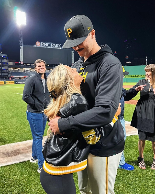 Внутри победного романа гимнастки Оливии Данн и звезды MLB Пола Скинса