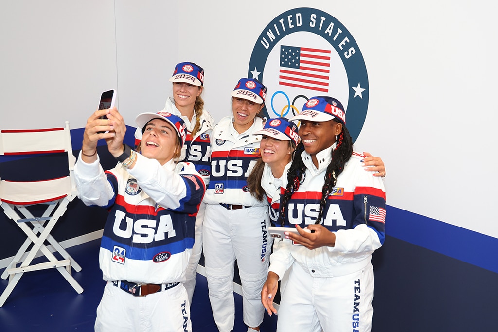 Stand and Cheer for These Candid Photos From the 2024 Paris Olympics