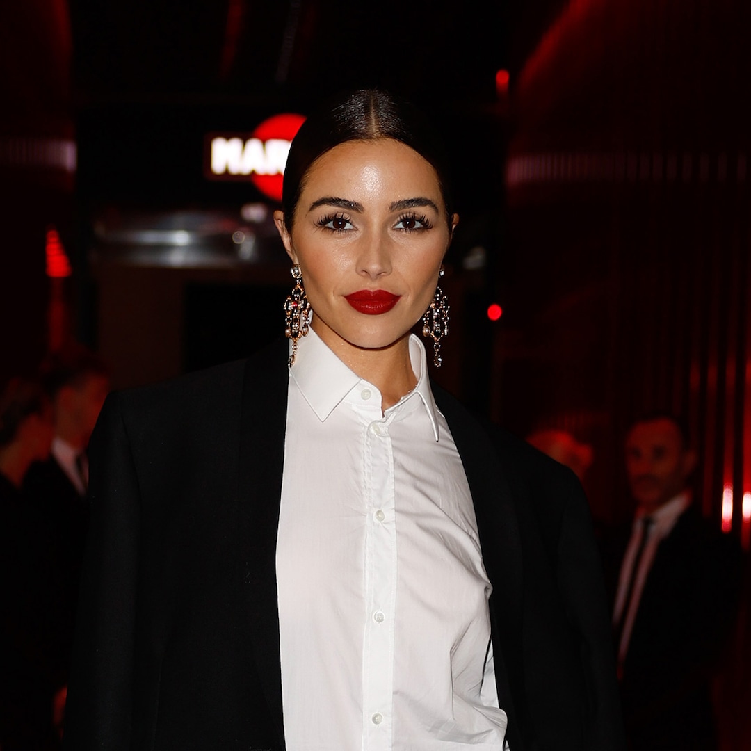 Olivia Culpo Breaks Silence on Wedding Dress Backlash – E! Online Olivia Culpo Breaks Silence on Wedding Dress Backlash – E! Online