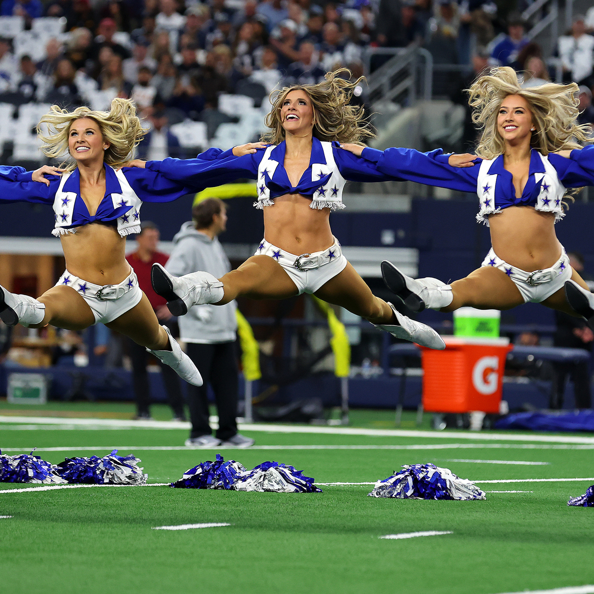 Secrets About the Dallas Cowboys Cheerleaders Straight From the Squad
